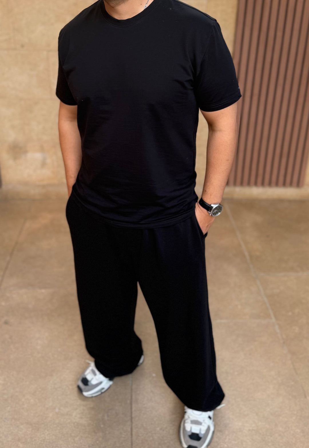 Basicwy Black Regular Fit Tee