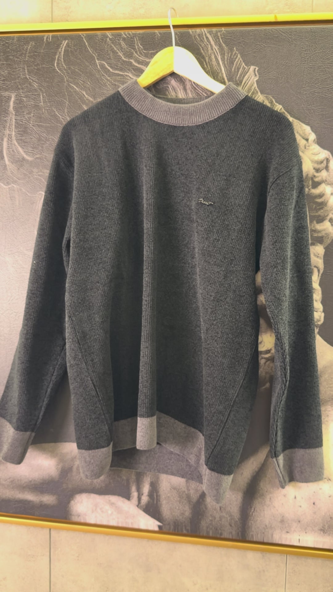 Premium Velvet Knit Crewneck – Black